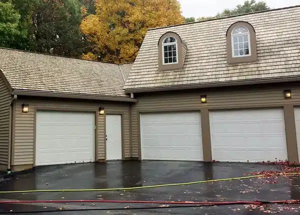 Affordable Bellevue roof cleaning near me in WA near 98006