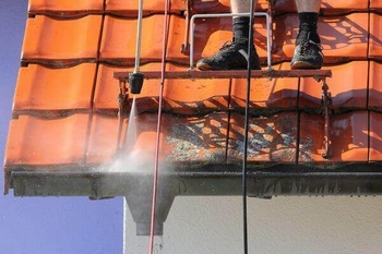 Expert Tacoma tile roof cleaning in WA near 98444