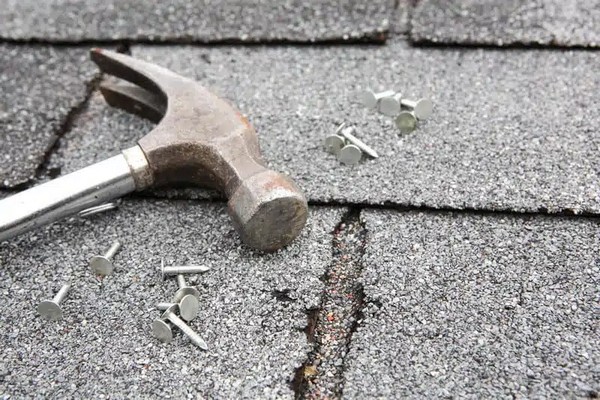 Ravensdale roof repair contractor in WA near 98038