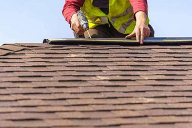 Kirkland roof repair company in WA near 98033