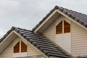 Expert Bellevue composition roof treatment in WA near 98006