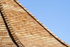 Cottage Lake Cedar Shake Roof Cleaning